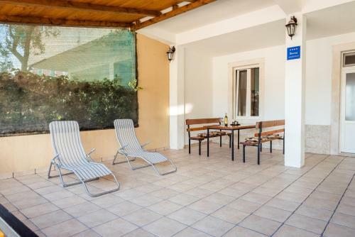 Marinus Apartments