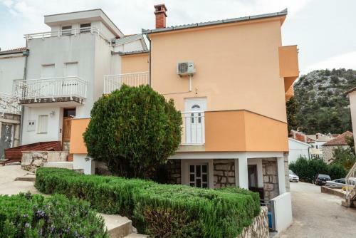 Apartmani Sr?en