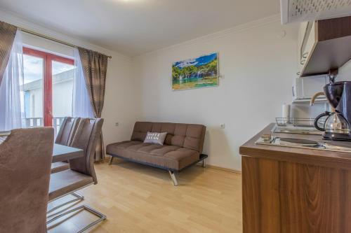 Apartment In Dramalj 41211