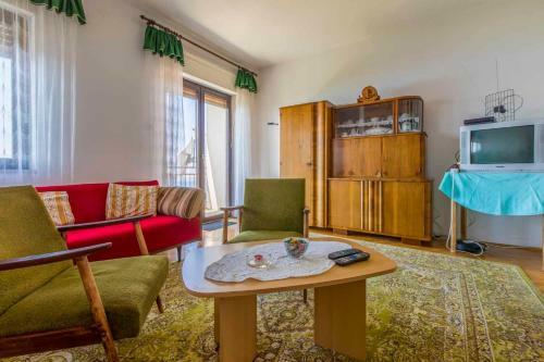 Apartment In Dramalj 39453