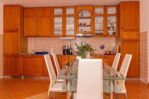 Apartment In Dramalj 41606