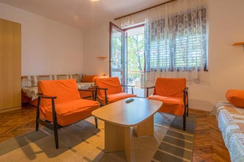 Apartment In Dramalj 41383