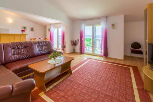 Apartments In Dramalj 41214