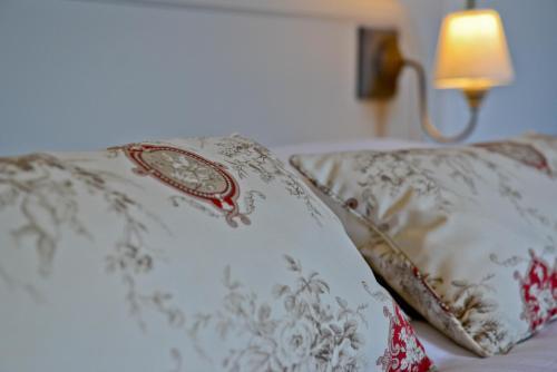 Hotel H�tel Les Bains De Secours