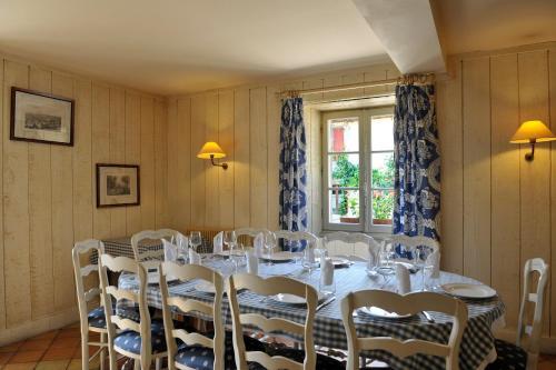 Hotel H�tel Les Bains De Secours