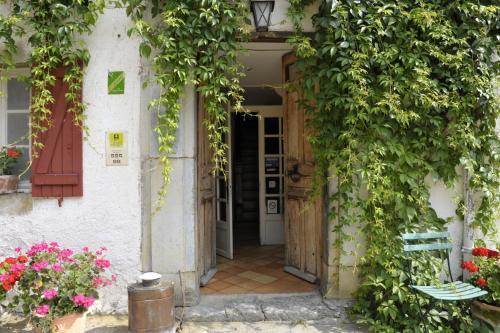 Hotel H�tel Les Bains De Secours