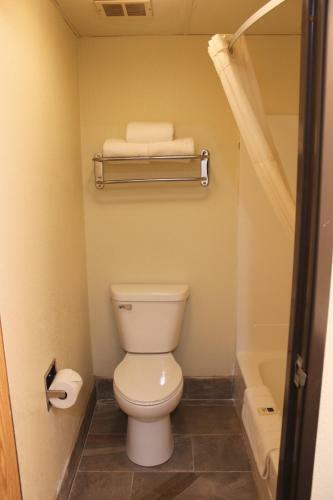 Hotel Americinn West Burlington