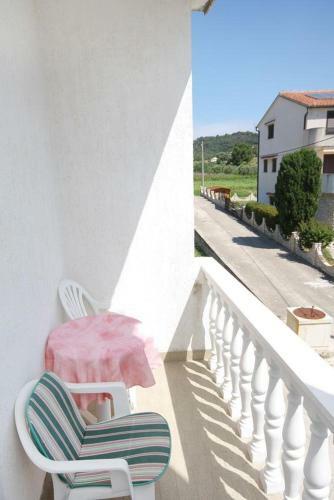 Hostal Apartments And Rooms With Parking Space Palit, Rab - 5039