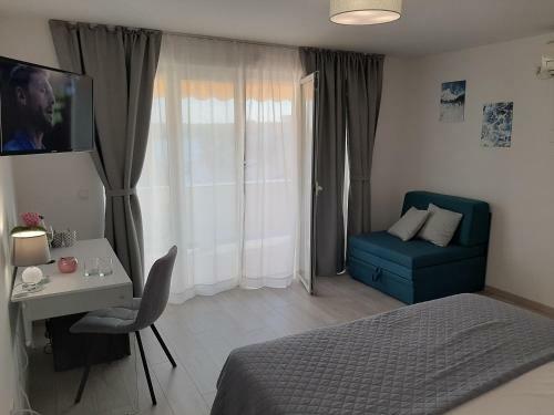 Hostal Apartmans And Rooms Petra