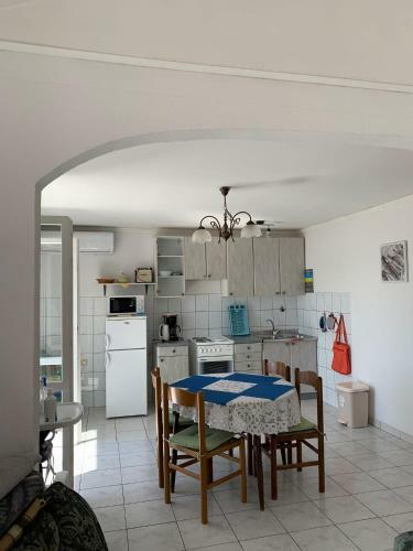 Apartments Pahljina