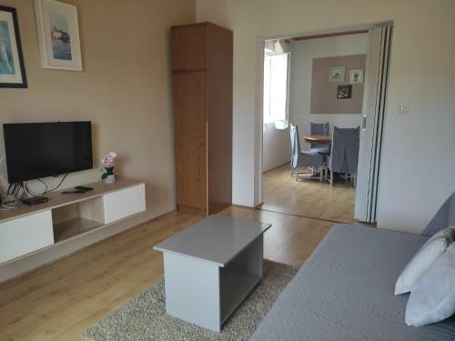 Apartment Arba 1 S Bazenom