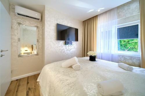 Luxury Apartments Jf