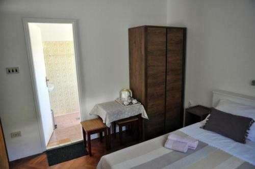 Hostal Rooms By The Sea Rab - 18786