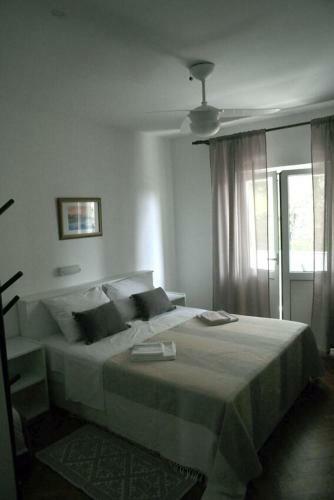 Hostal Rooms By The Sea Rab - 18786
