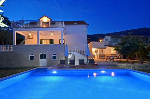 Holiday Home Nevera