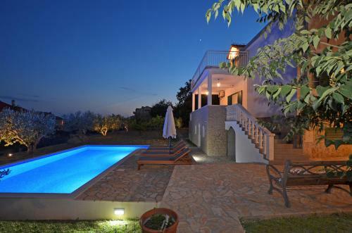 Holiday Home Nevera
