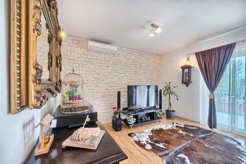 Apartment Villa Hacijenda With Private Pool And Jacuzzi