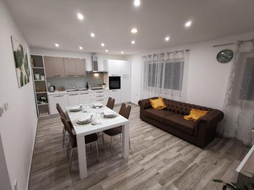 Apartmani Pina 1