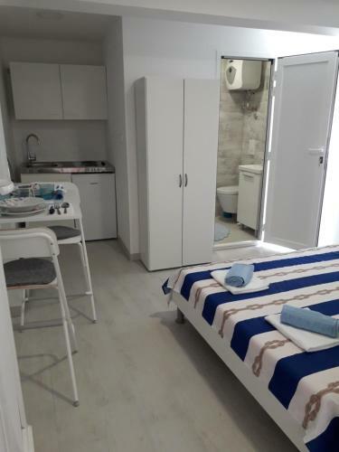 Studio Apartman Dvor