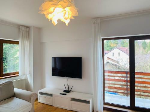 Forest Apartment - Self Check In - Garage