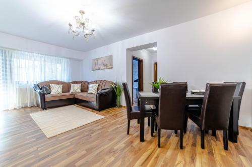 Mikras Luxury Apartment