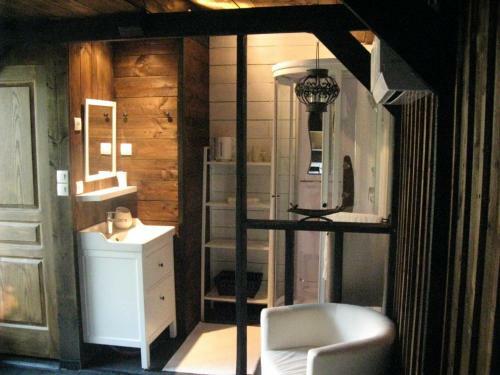 Hostal Les Troglos De Beaulieu