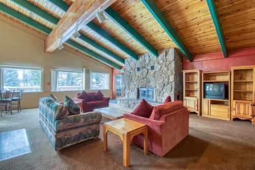 Buffalo Lodge Retreat