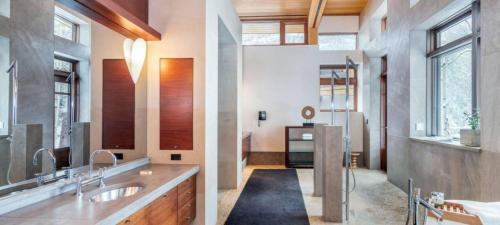 The Estate At Royer Falls By Exceptional Stays