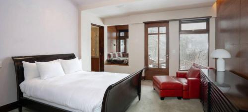 The Estate At Royer Falls By Exceptional Stays