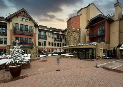 Apartamento Lion Square Lodge Condos By To