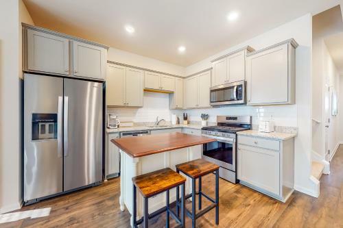 Ocean View Beach Club --- 34318 Gooseberry