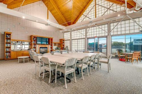 Bear Trap- 20 Village Green Dr