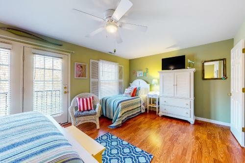 Bear Trap- 20 Village Green Dr