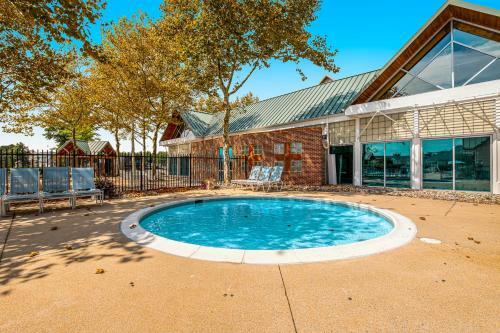 Bear Trap- 20 Village Green Dr