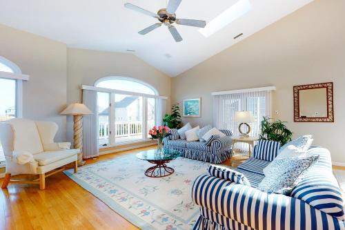 Seabreak -- 31668 North Seaview
