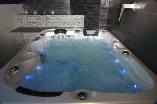 Hostal Wellness Penzion Krom??�? - Zlobice