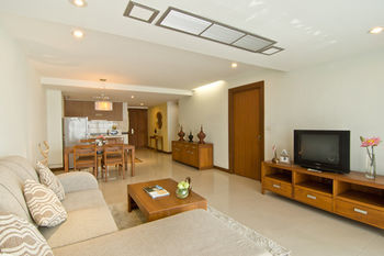 Hotel Lasalle Suites & Spa