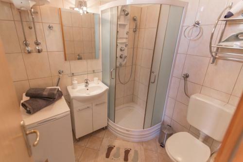 Villa Holiday Home Leko