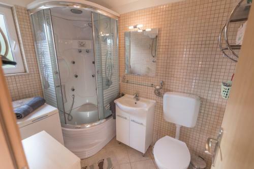 Villa Holiday Home Leko