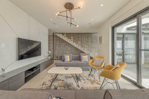 Luxury Villa Sundior Split With Private Pool And Jacuzzi