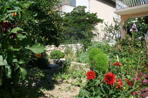 Apartments By The Sea Omis - 771