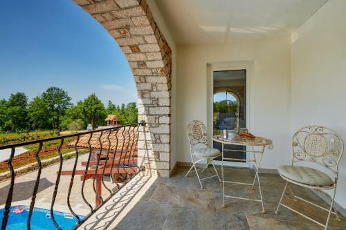 Villa Relax House Surrounded By Olives And Vineyard