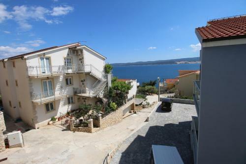 Apartments Pivac - Lokva Rogoznica