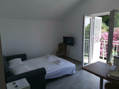 Hostal Apartments Zina
