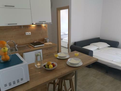 Hostal Apartments Zina