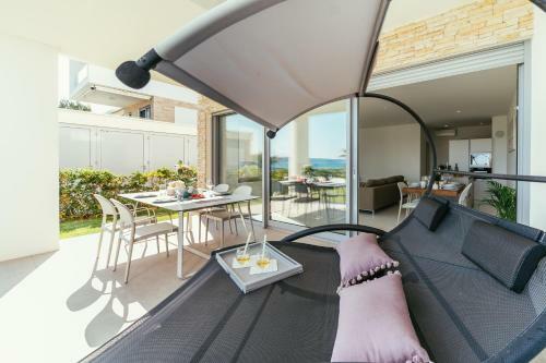 Unique Luxury Designers Apartment Right Next To The Beach