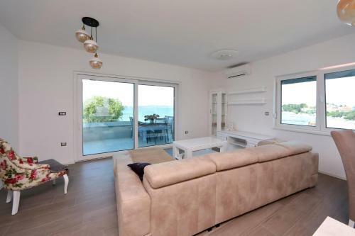 Apartmani Marina S Pogledom, Suko?an