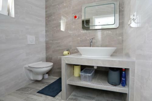 Apartmani Marina S Pogledom, Suko?an