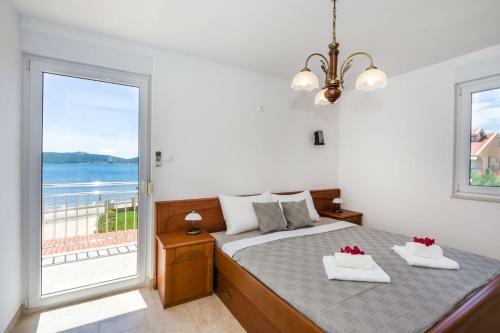 Holiday Home Sunshine