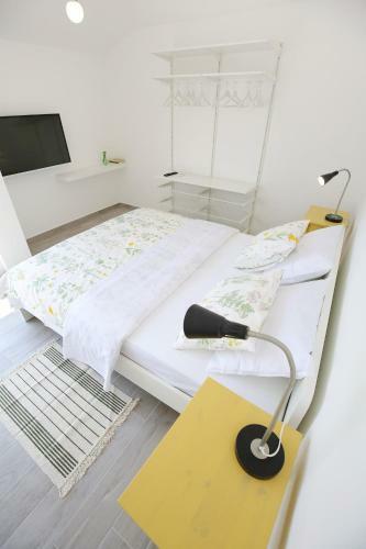 Apartments Villa Navi
